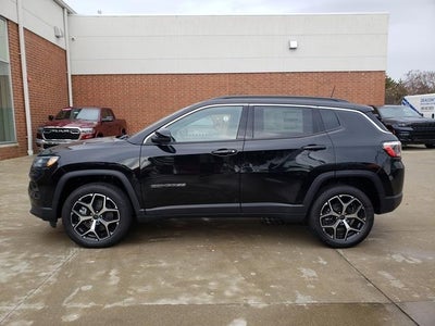 2026 Jeep Compass COMPASS LIMITED 4X4