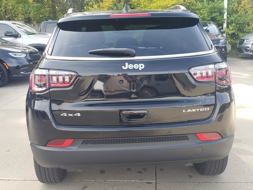 2026 Jeep Compass COMPASS LIMITED 4X4