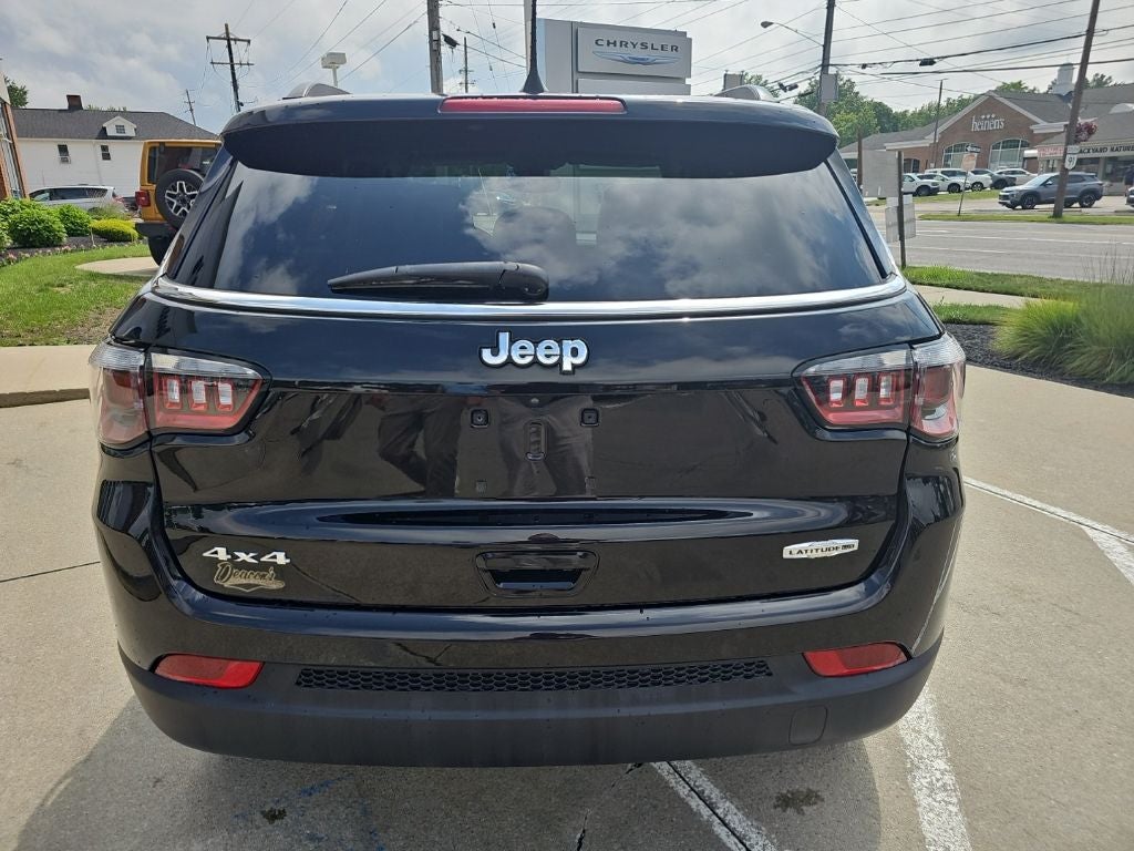 2022 Jeep Compass Latitude Lux 4x4