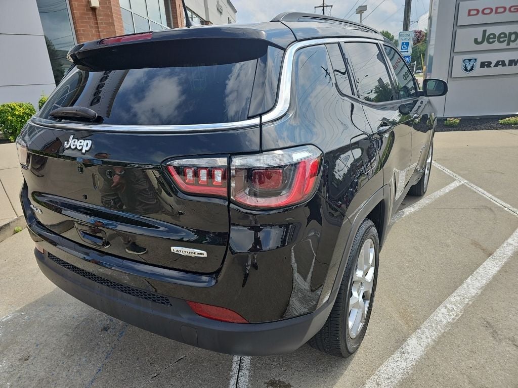 2022 Jeep Compass Latitude Lux 4x4
