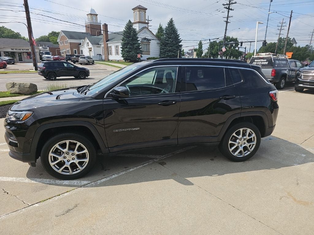 2022 Jeep Compass Latitude Lux 4x4