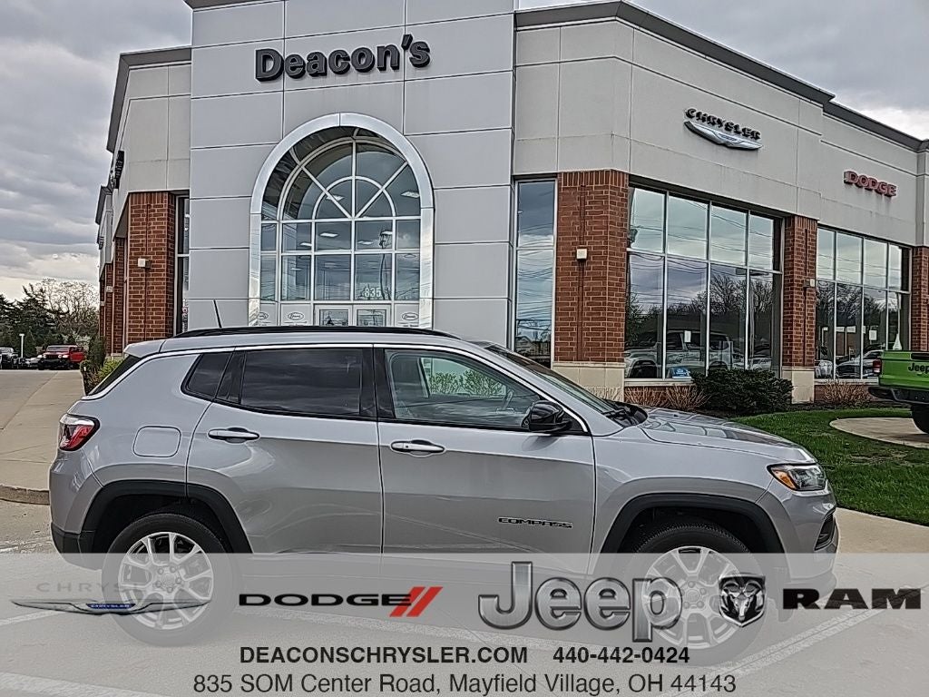 2022 Jeep Compass Latitude Lux