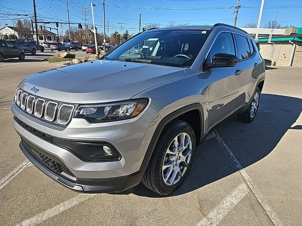 2022 Jeep Compass Latitude Lux