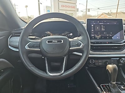 2023 Jeep Compass Latitude Lux FWD