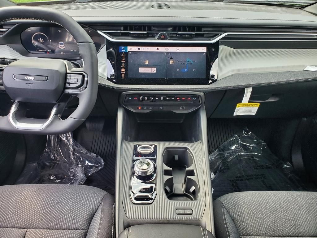 2026 Jeep Cherokee CHEROKEE LAREDO 4X4