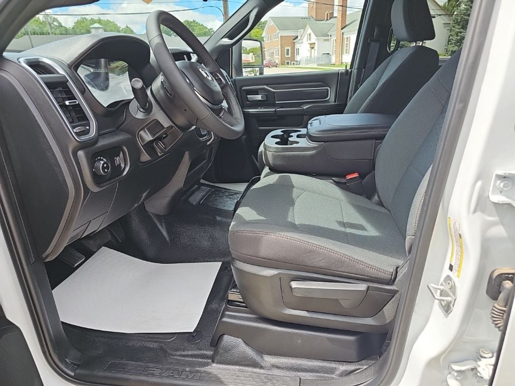 2025 RAM 5500 Chassis Tradesman/Big Horn
