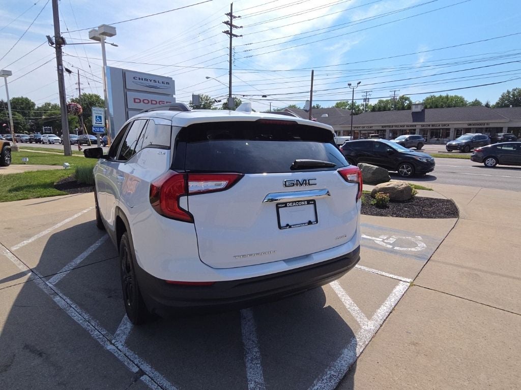 2022 GMC Terrain SLE