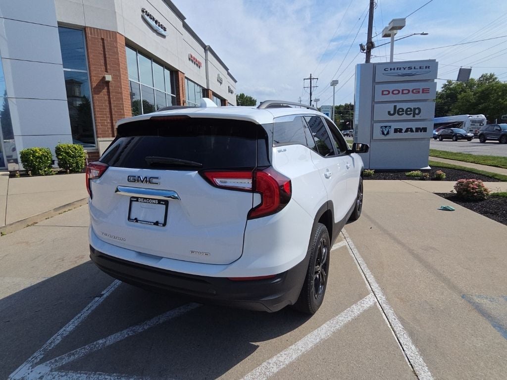 2022 GMC Terrain SLE