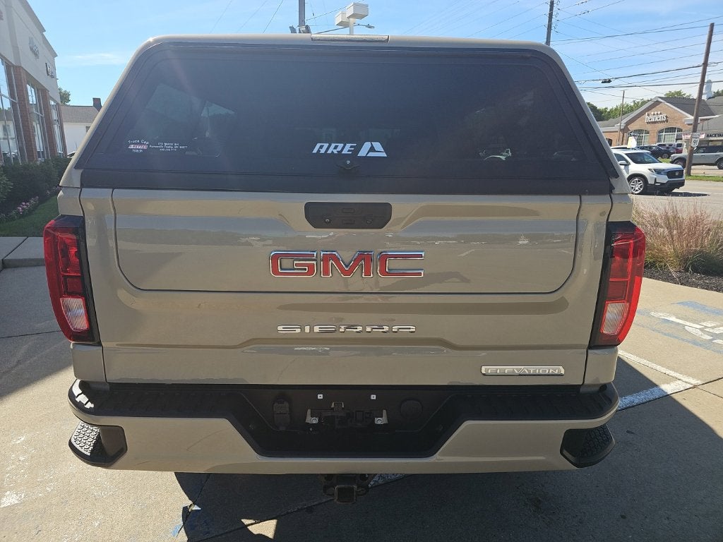2022 GMC Sierra 1500 4WD Crew Cab Standard Box Elevation