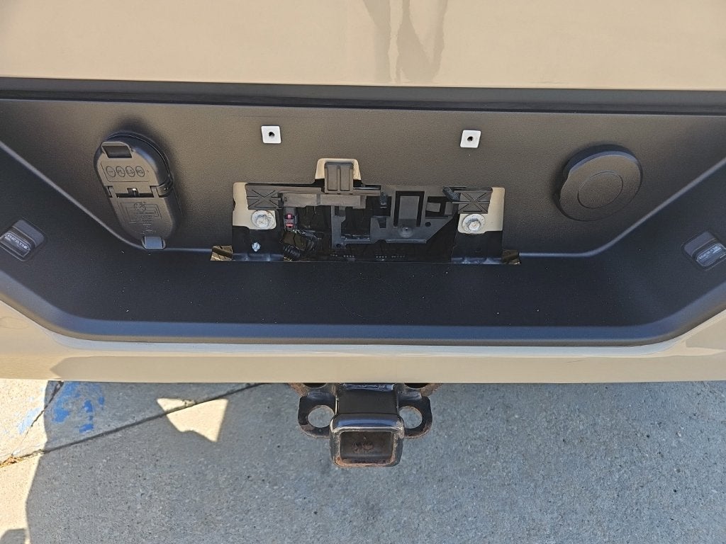 2022 GMC Sierra 1500 4WD Crew Cab Standard Box Elevation