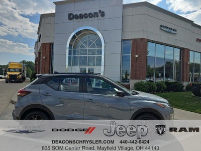 2024 Nissan Kicks SR Xtronic CVT
