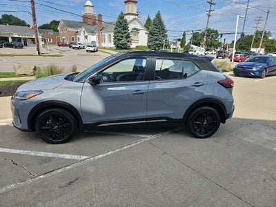 2024 Nissan Kicks SR Xtronic CVT