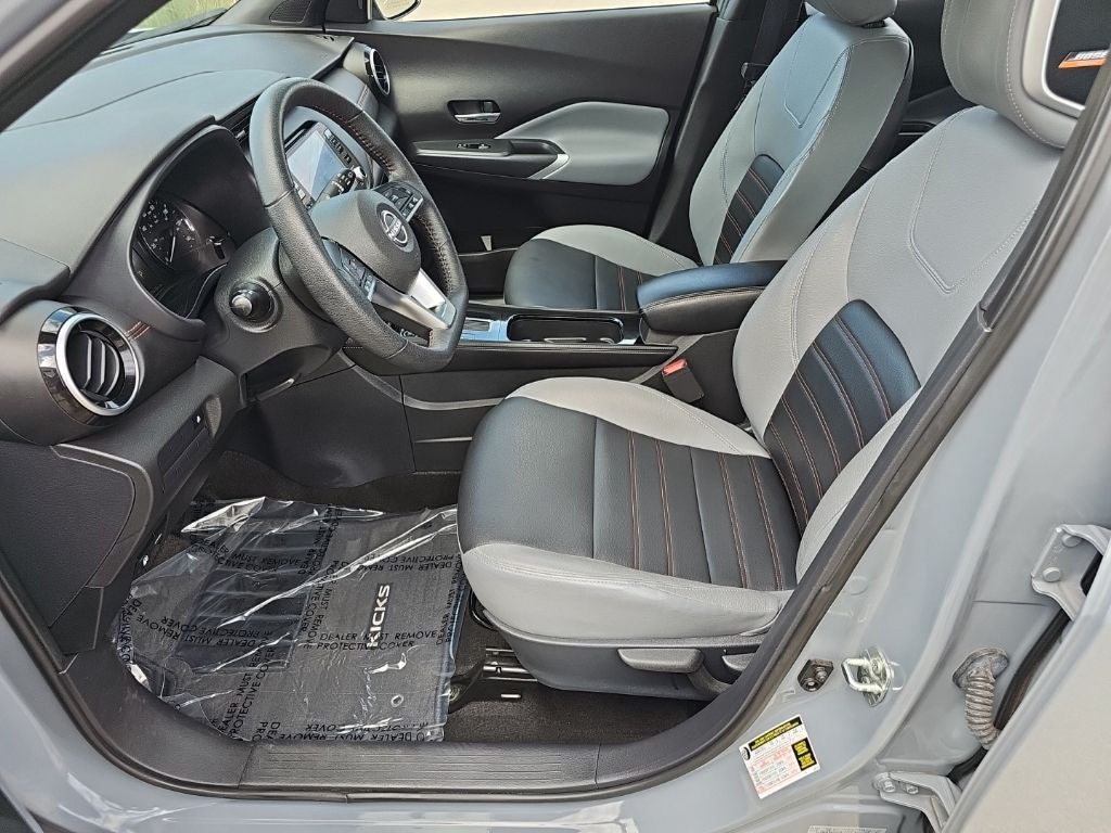 2024 Nissan Kicks SR Xtronic CVT