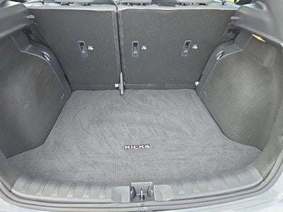 2024 Nissan Kicks SR Xtronic CVT