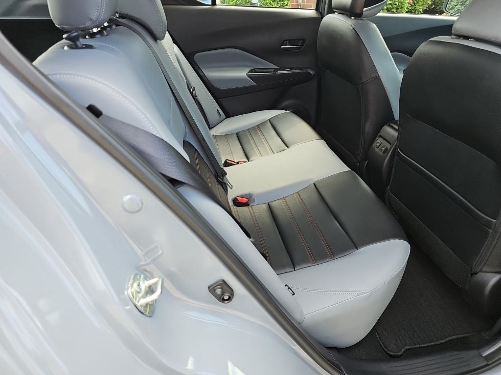 2024 Nissan Kicks SR Xtronic CVT