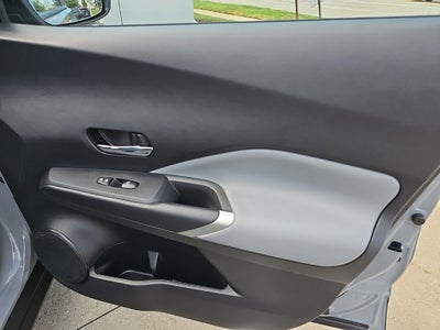 2024 Nissan Kicks SR Xtronic CVT