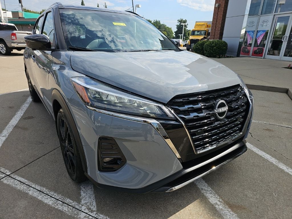 2024 Nissan Kicks SR Xtronic CVT