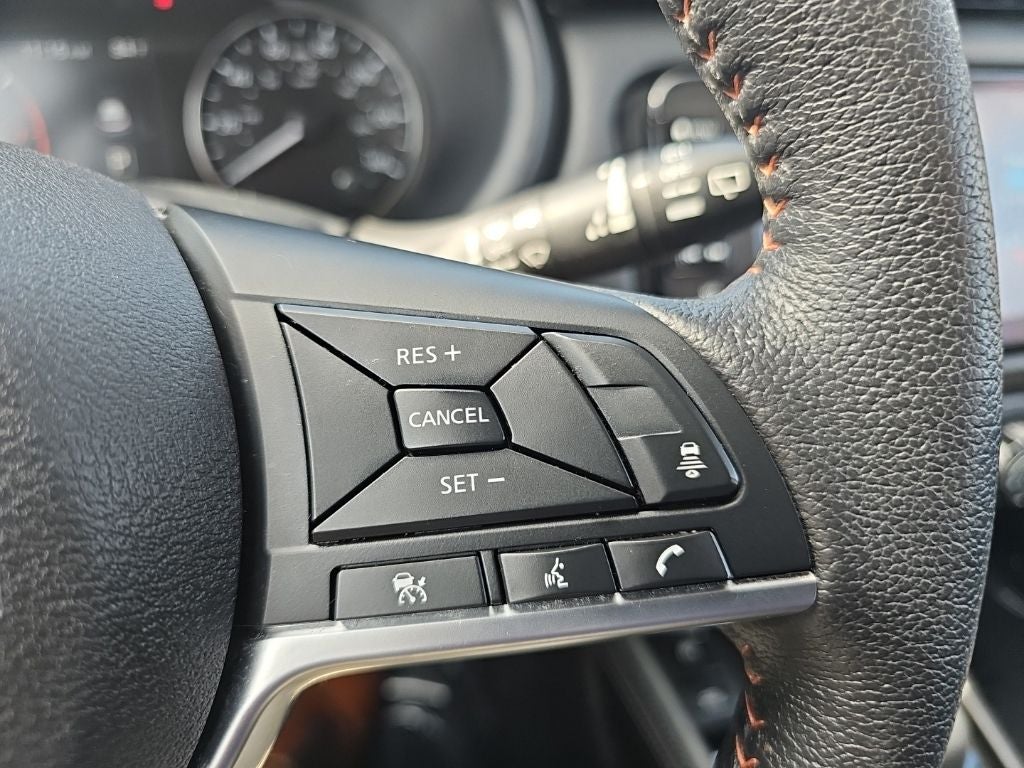 2024 Nissan Kicks SR Xtronic CVT