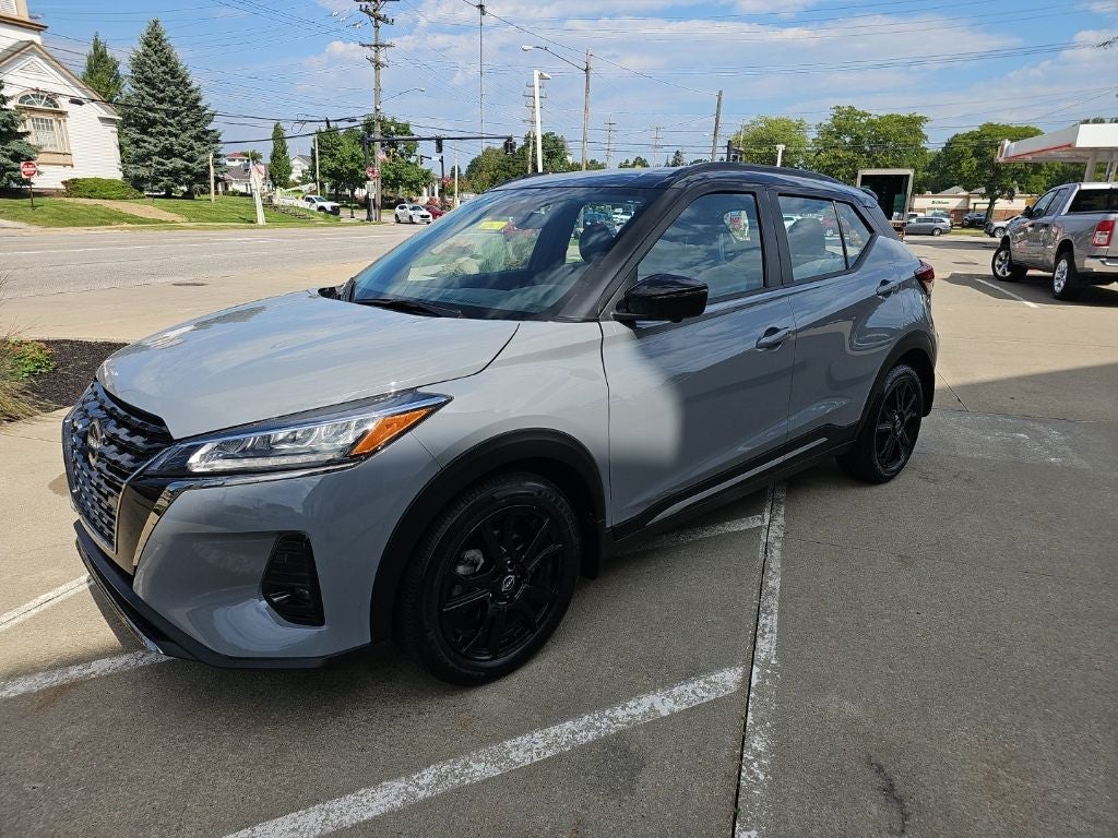 2024 Nissan Kicks SR Xtronic CVT