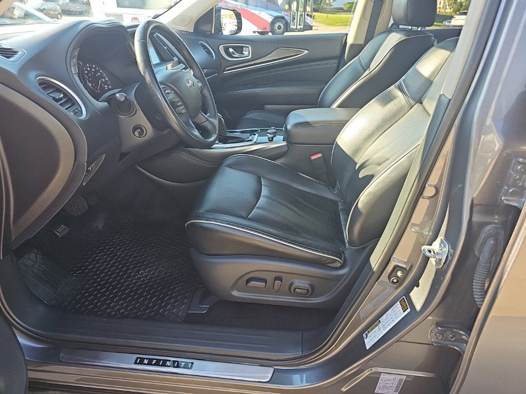 2017 INFINITI QX60 Base