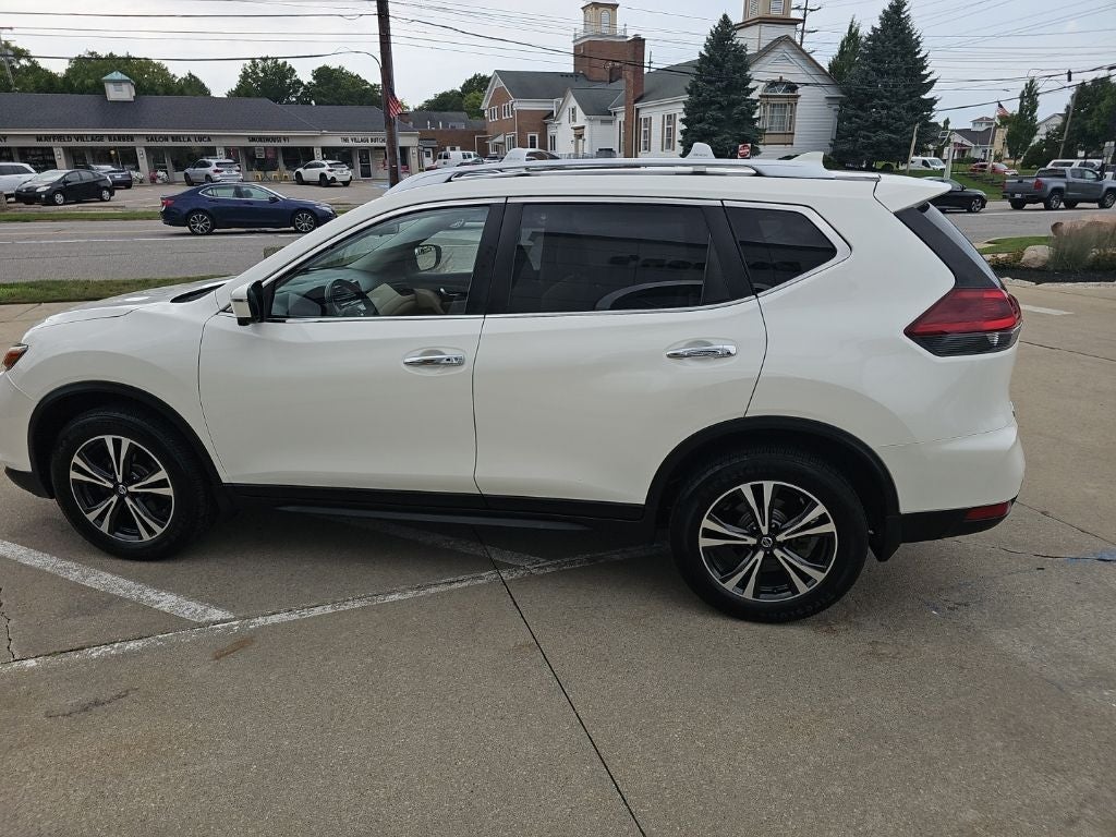 2020 Nissan Rogue SV