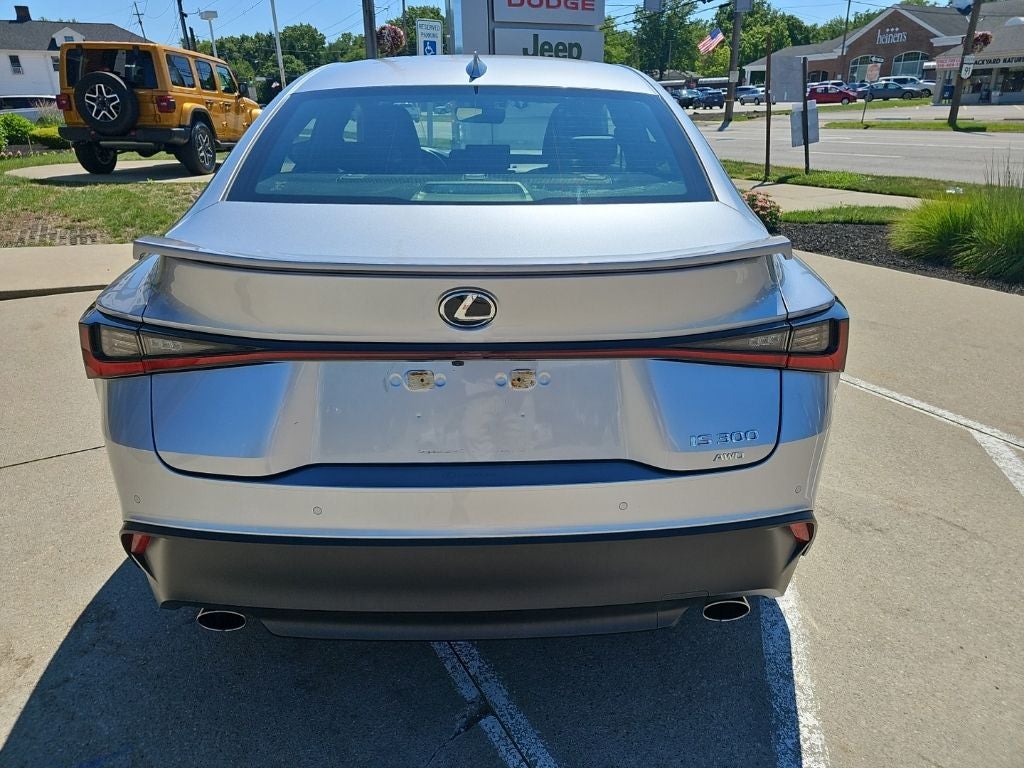 2021 Lexus IS 300 300